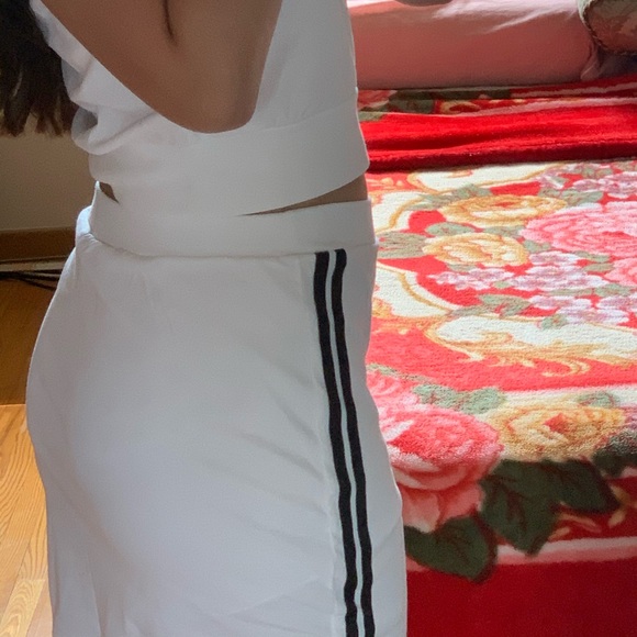 Adidas matching set (WHITE SET ONLY AVAILABLE) - Picture 4 of 4